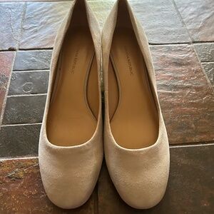 NEW Banana Republic Tan Suede Leather with Glitter Heels